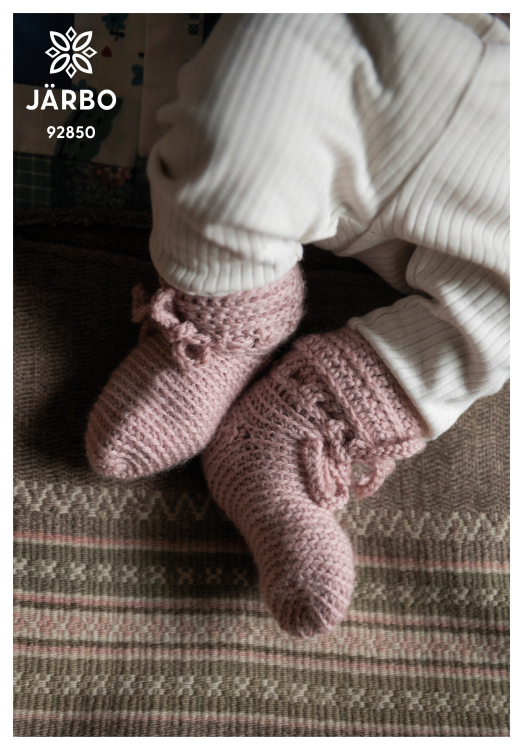 Åker – virkade babysockor