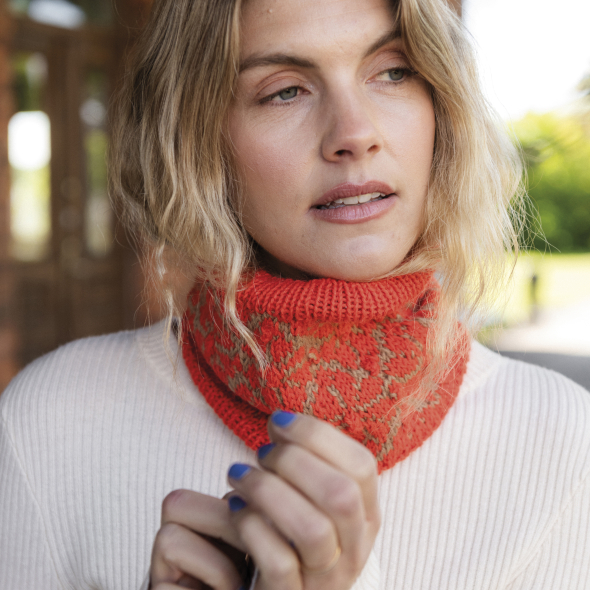 Signal - Stickad Cowl